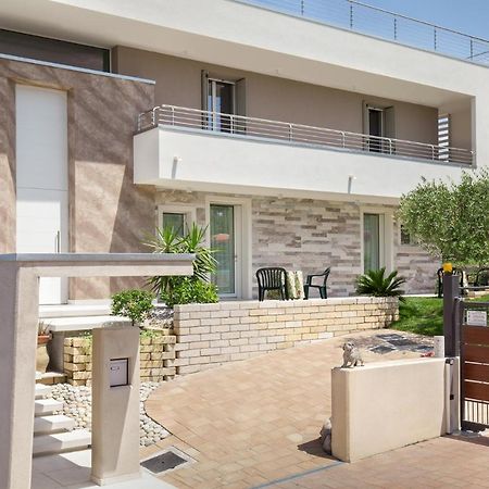 Villa Aurora-Holiday Home Apt 1 Bardolino Ngoại thất bức ảnh