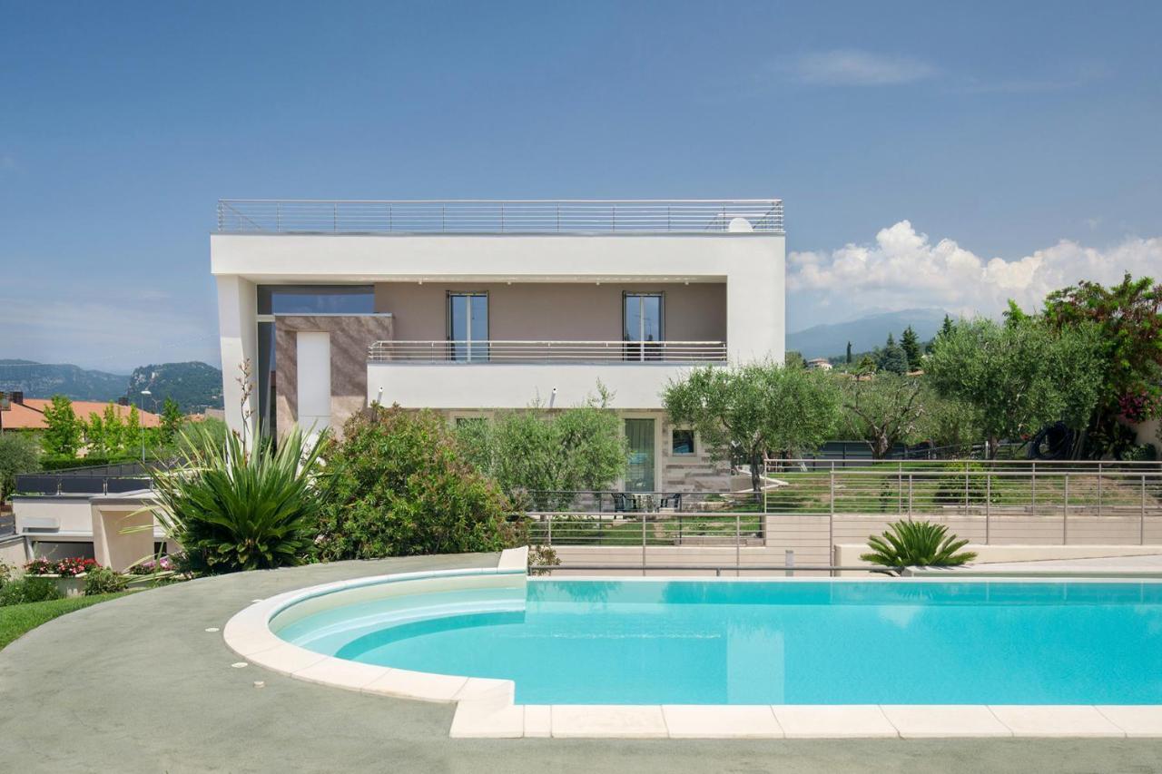 Villa Aurora-Holiday Home Apt 1 Bardolino Ngoại thất bức ảnh