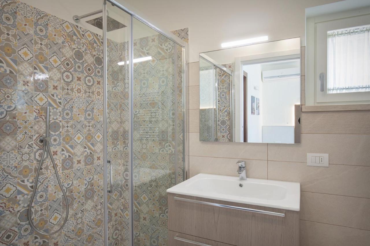 Villa Aurora-Holiday Home Apt 1 Bardolino Ngoại thất bức ảnh