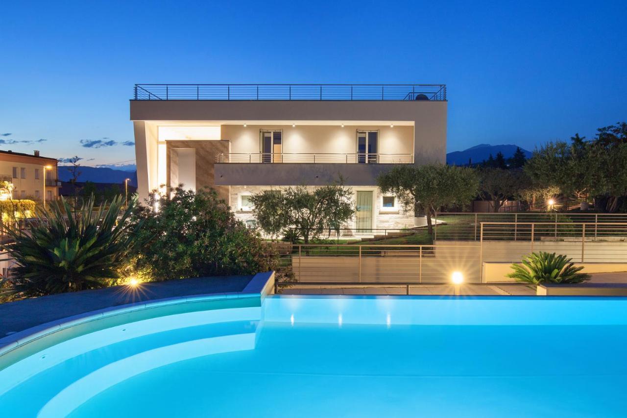 Villa Aurora-Holiday Home Apt 1 Bardolino Ngoại thất bức ảnh