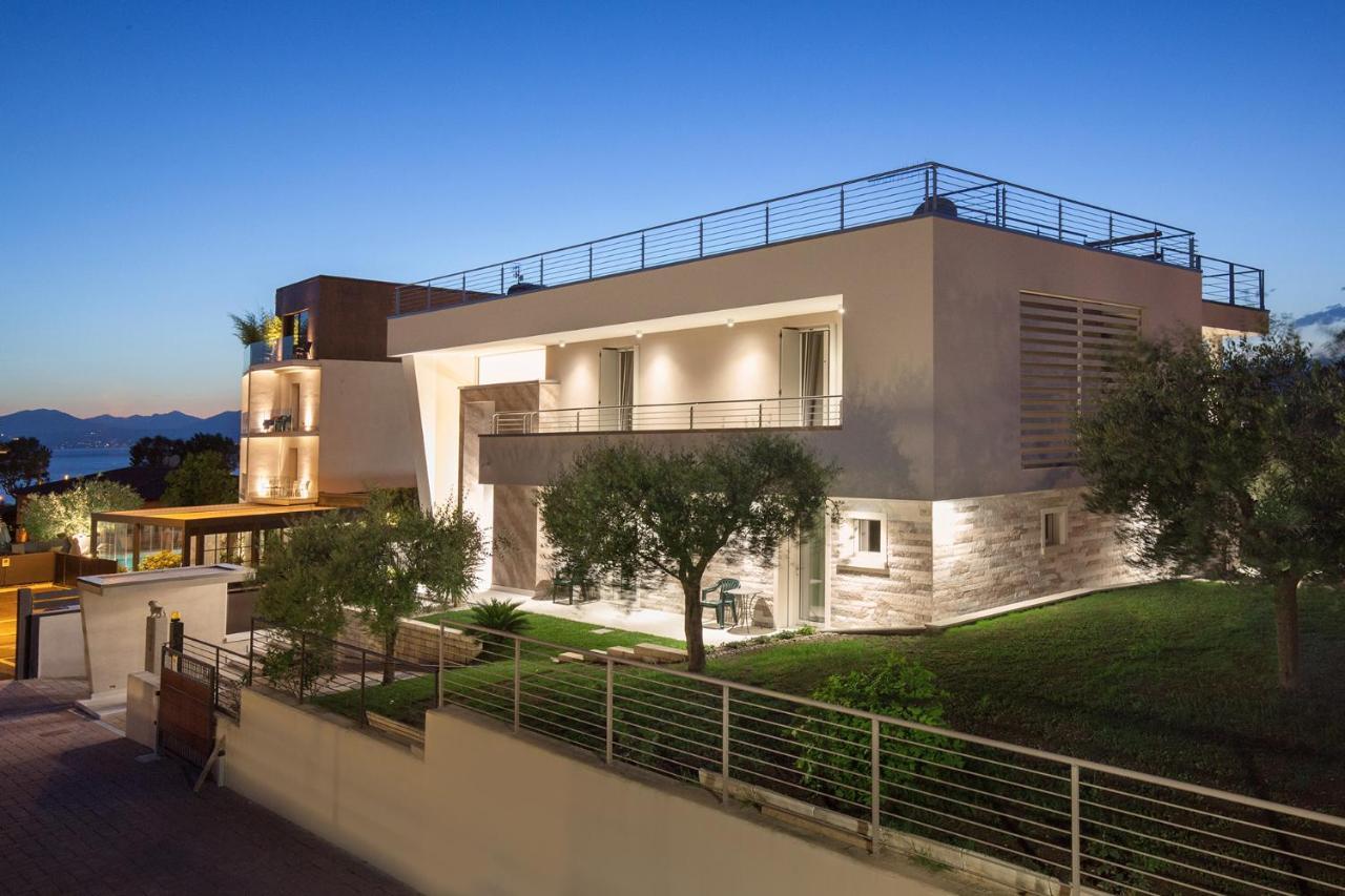 Villa Aurora-Holiday Home Apt 1 Bardolino Ngoại thất bức ảnh